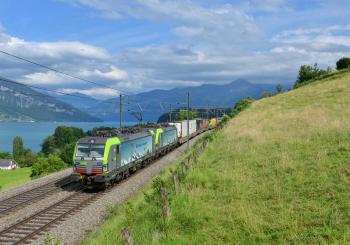 CargoBeamer and duisport launch a new combined rail service between Germany and Poland
