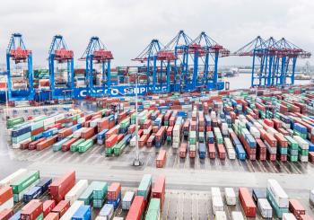 COSCO takes stake in HHLA's CTT