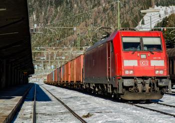 Longer trains tested in Sweden