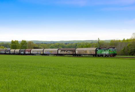 Two million tonnes of paper on rails