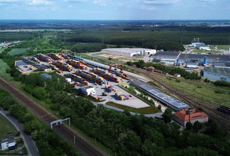 Foundation stone for Loconi's new inland terminal - laid