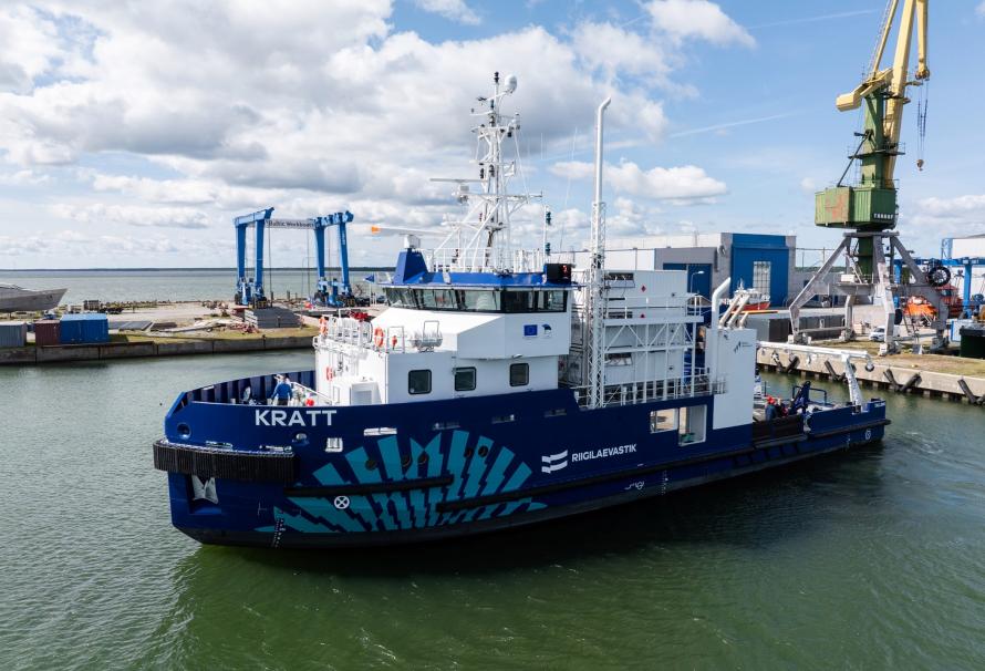 Estonia's multipurpose workboat - ready for launching