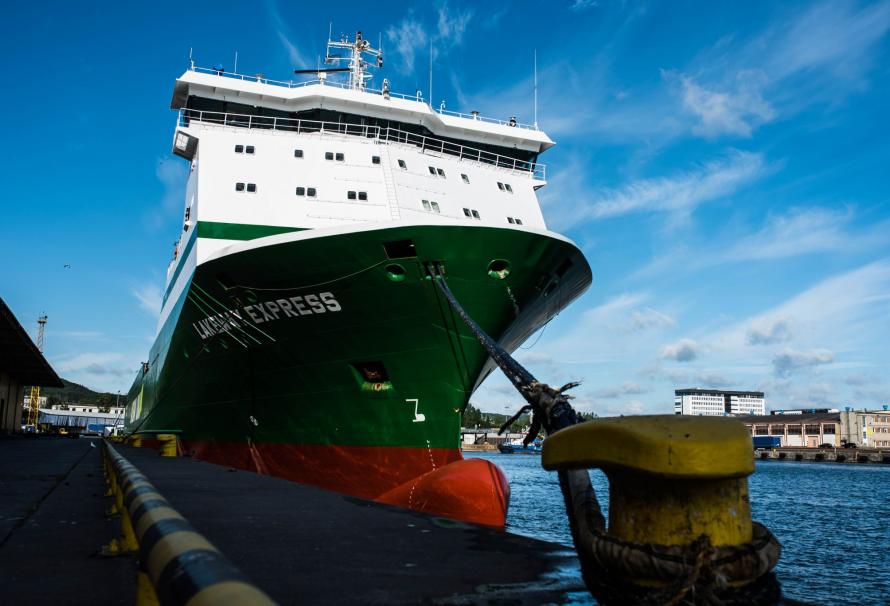 The Gdynia-Södertälje ro-ro service grinds to a halt