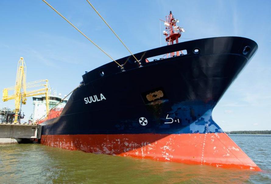 Neste's two tankers start sailing on lower-emission fuel