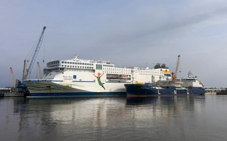 Lithuania's first ship-to-ship ferry bunkering