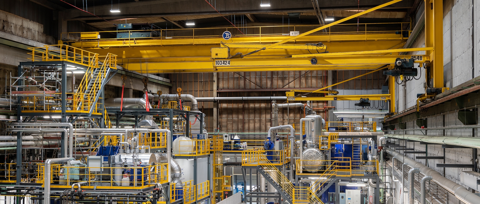 Solid oxide fuel cells for shipping