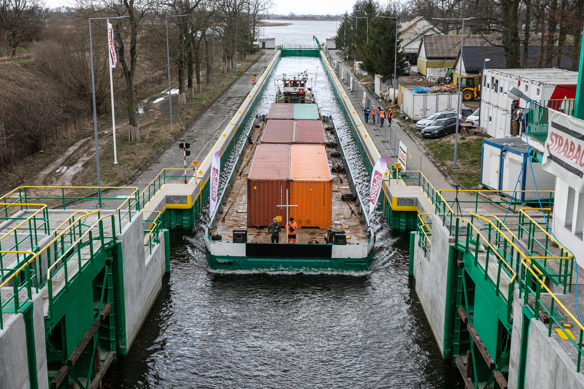 The first commercial container transport along the Vistula River