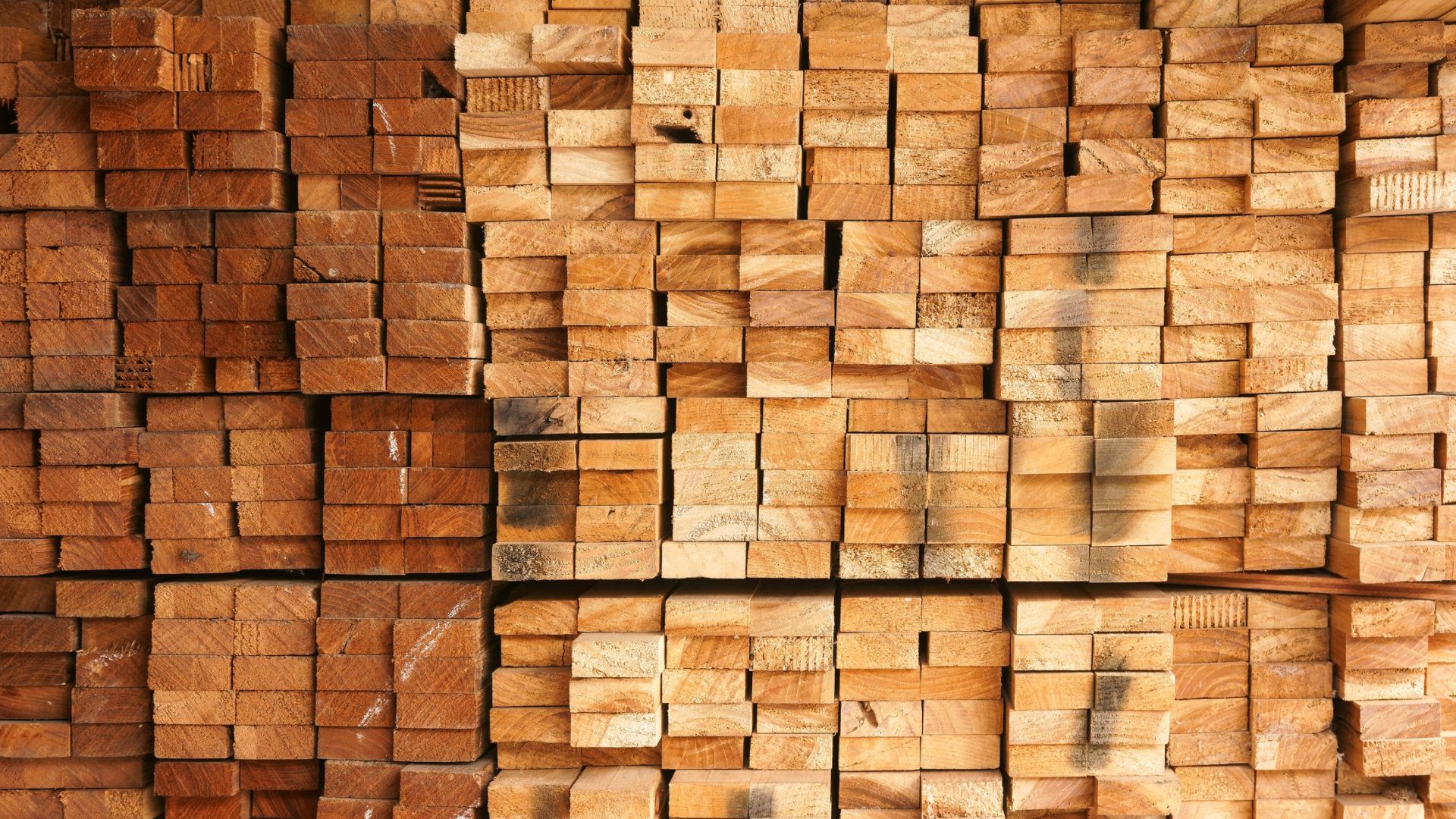 Sawn timber from Finland to China - by rail