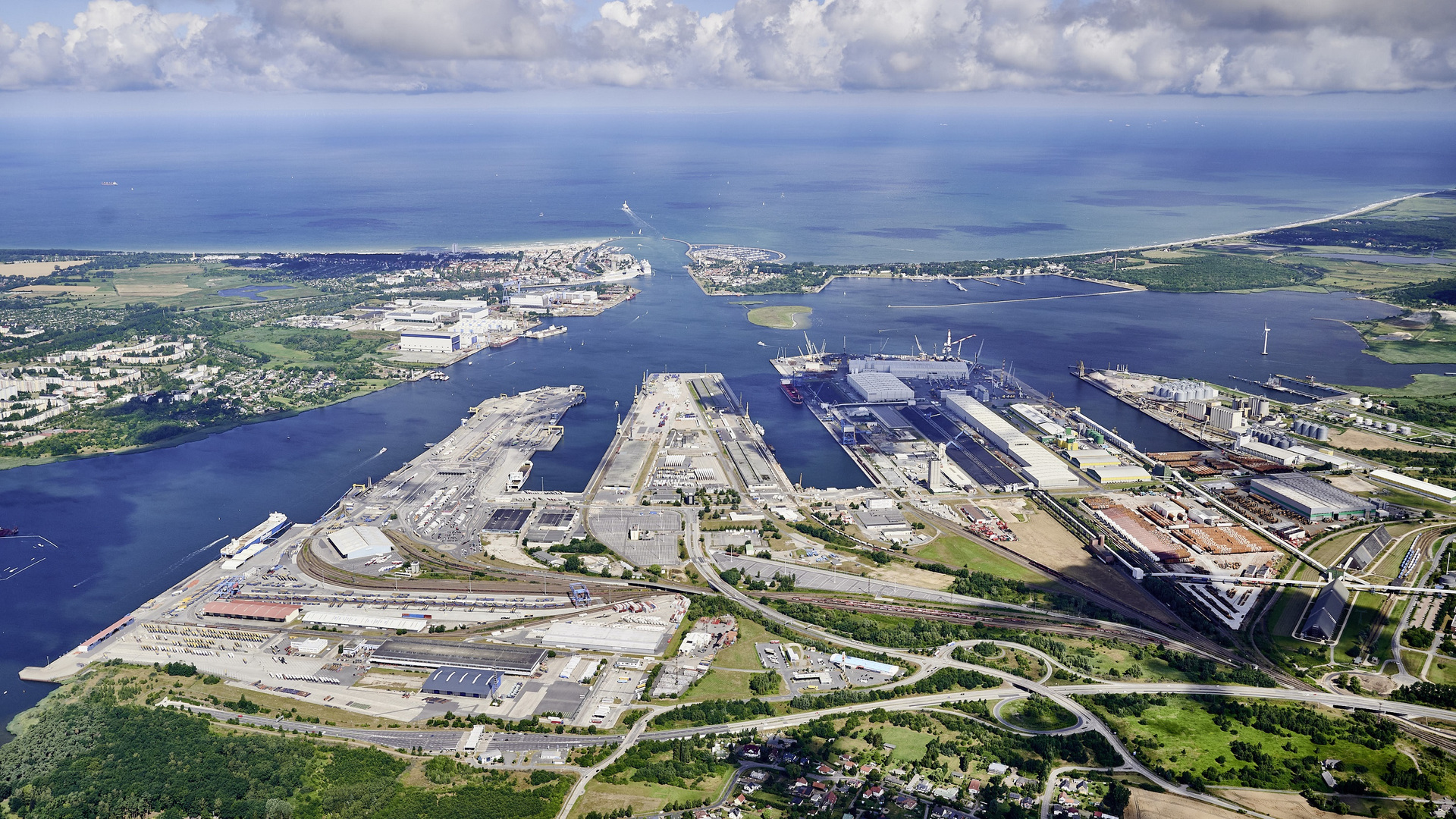 CargoBeamer links Rostock and Kaldenkirchen