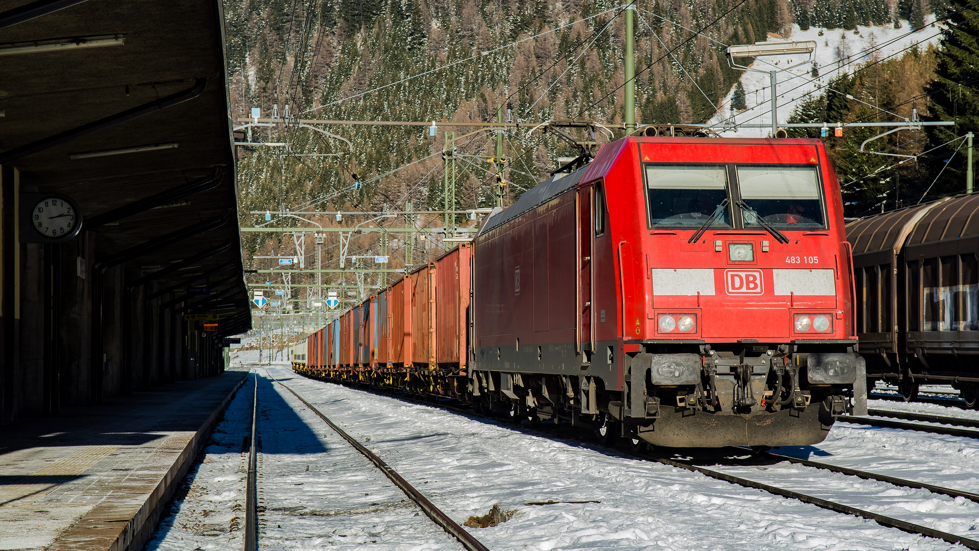 Longer trains tested in Sweden