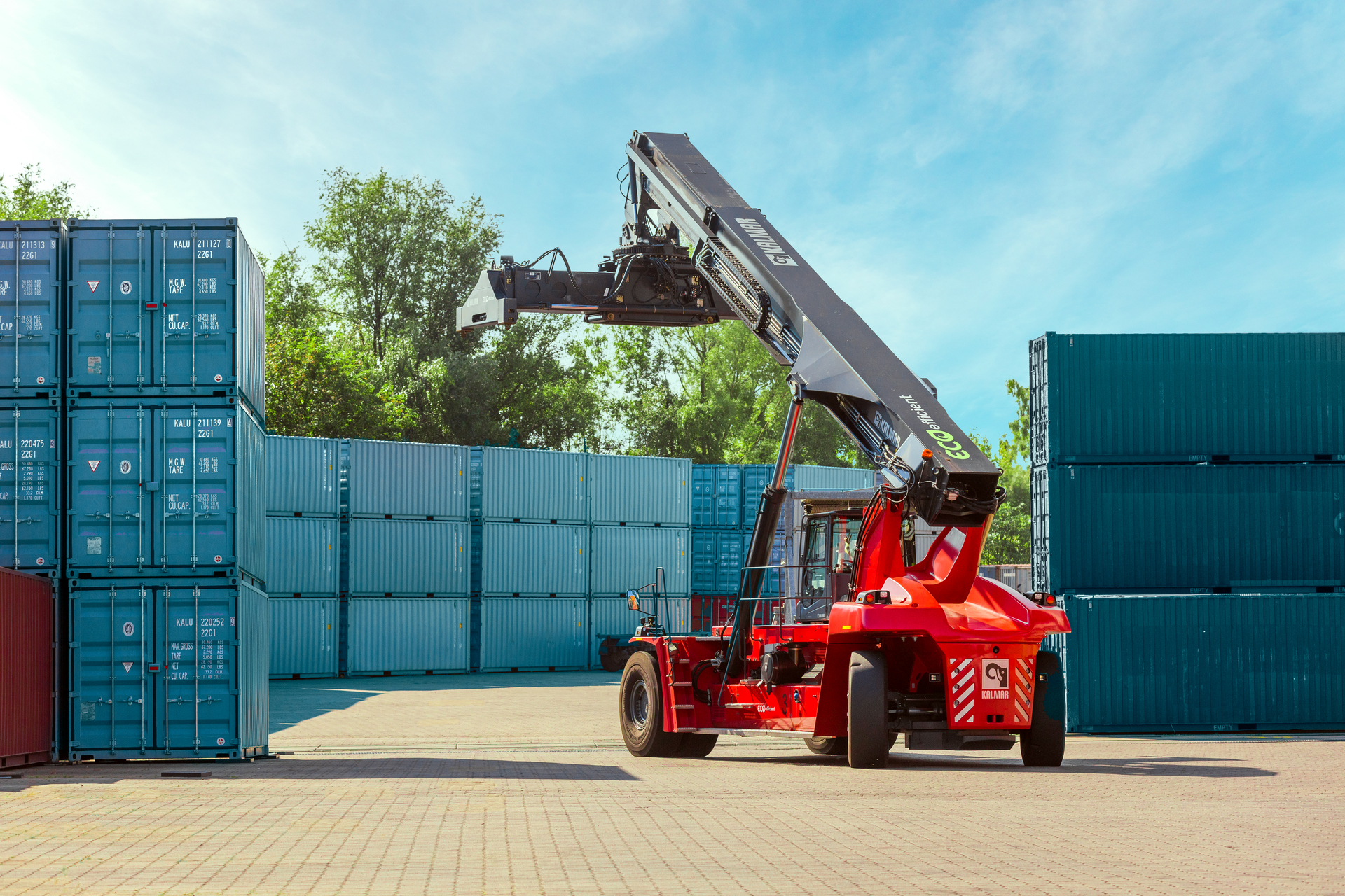 Kalmar sells to Italy