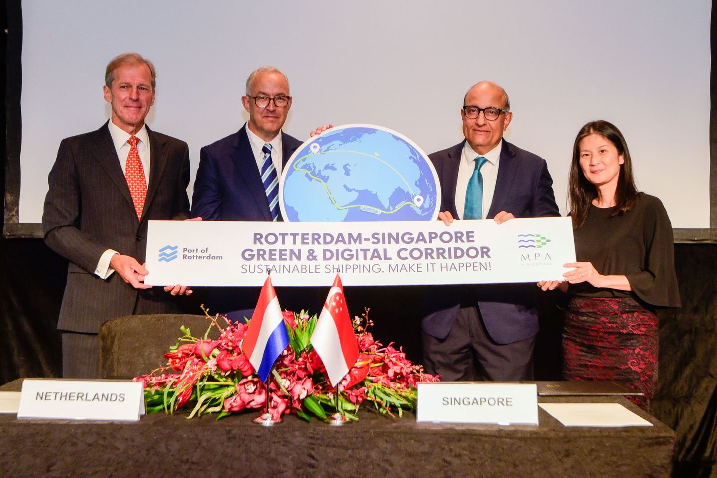 Rotterdam-Singapore green & digital corridor co-op