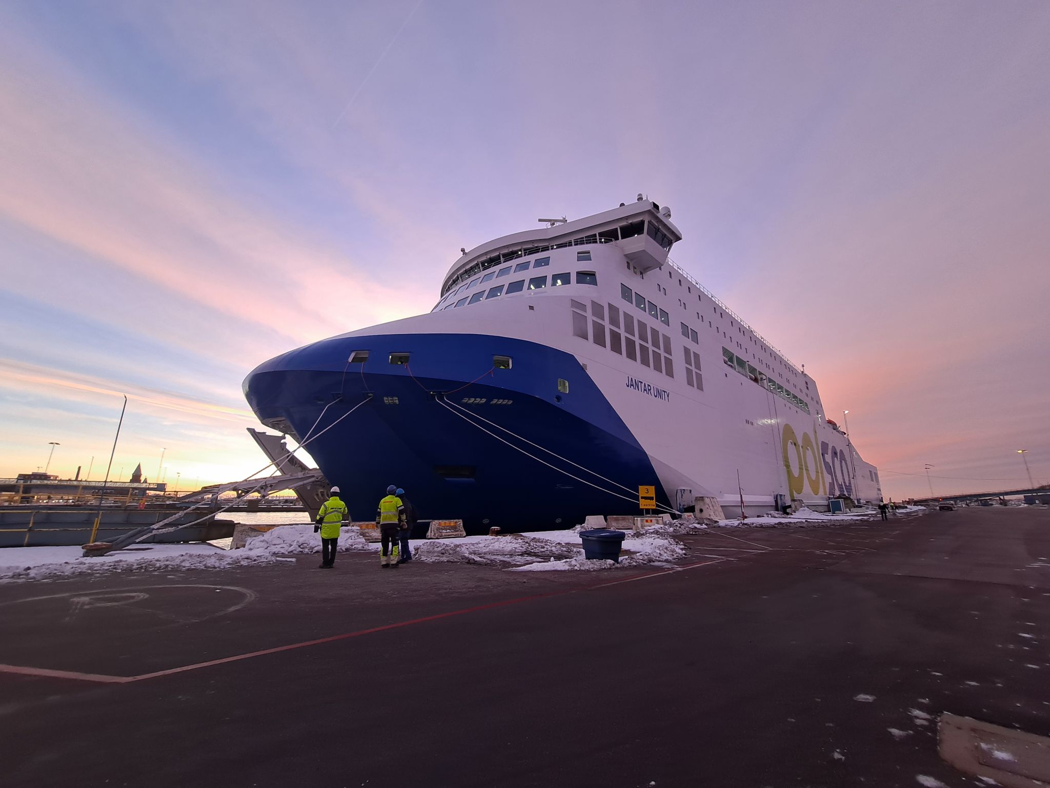 Jantar Unity enters service