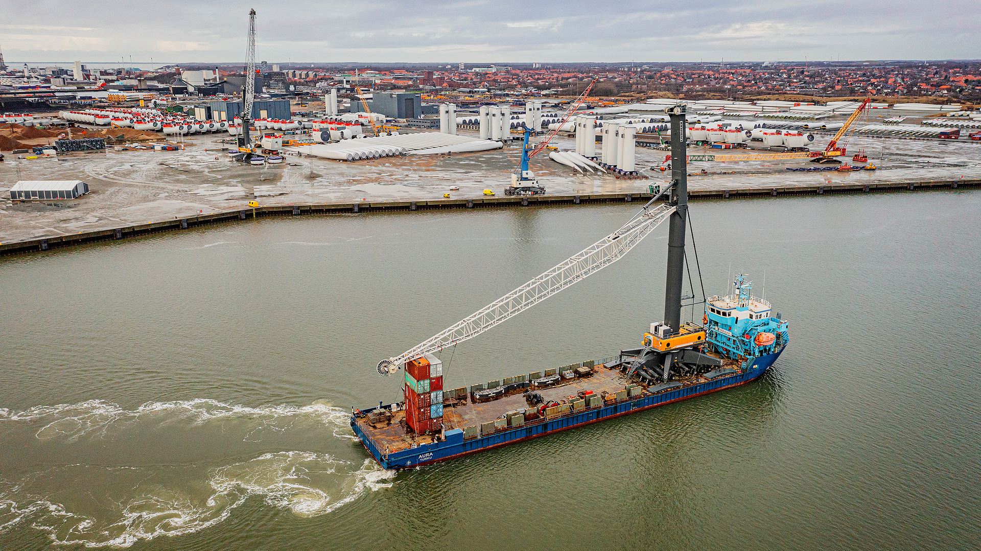 Liebherr lightning fast replacement delivery to Esbjerg