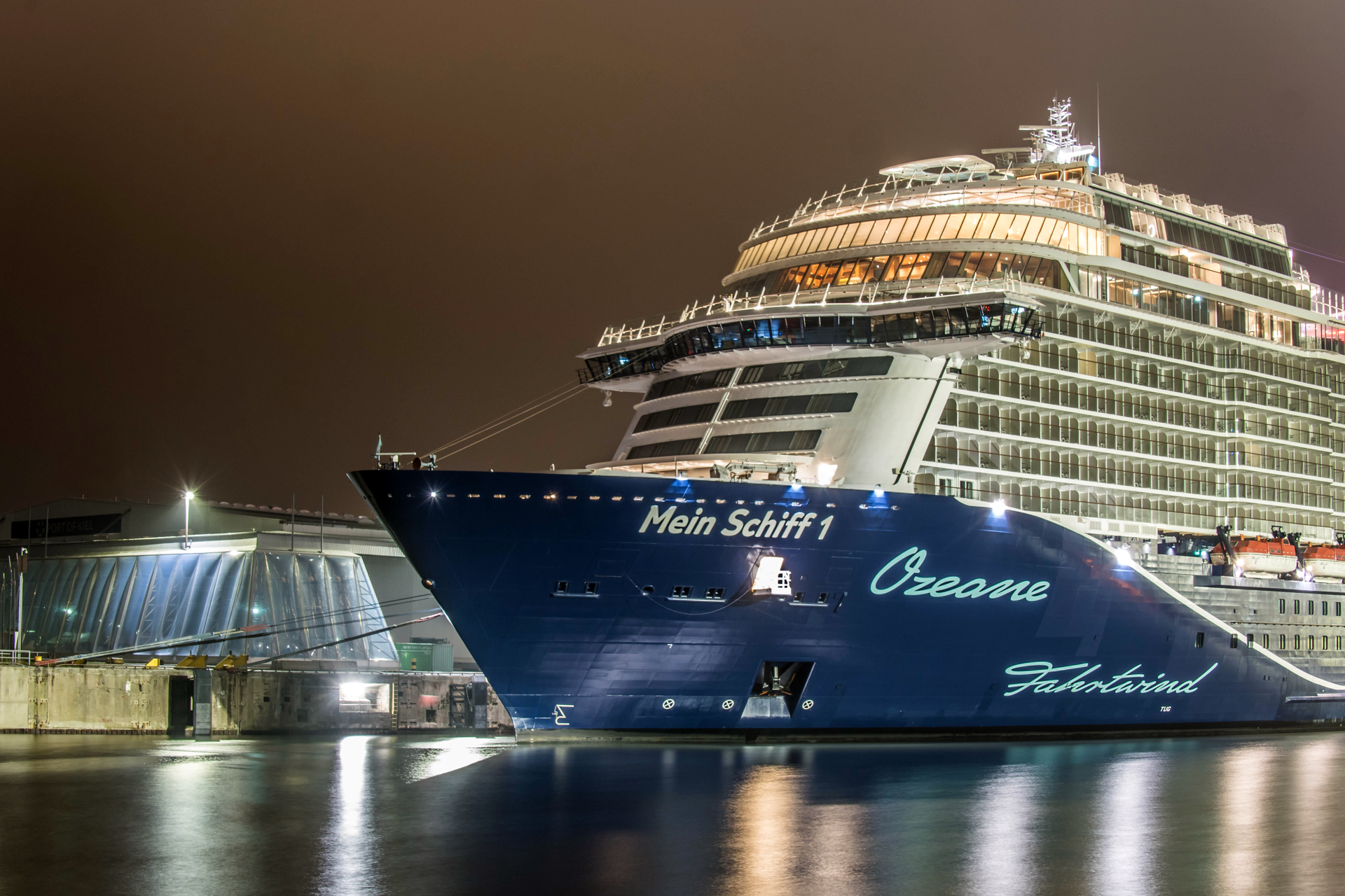 Corona-adapted cruise shipping starts in Kiel