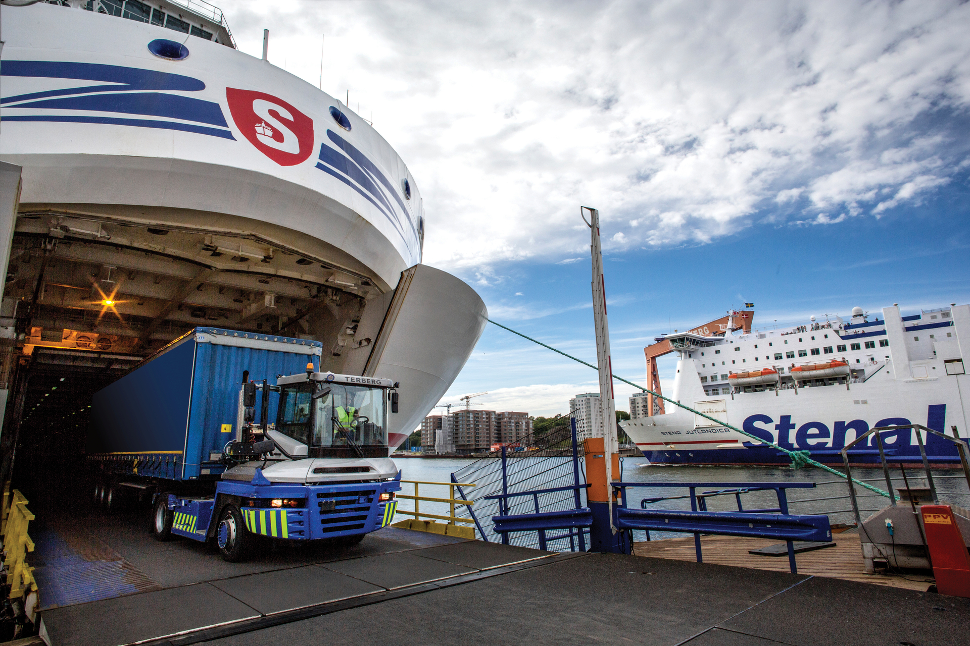 Stena Line renews and steps up its IT co-op with Surikat
