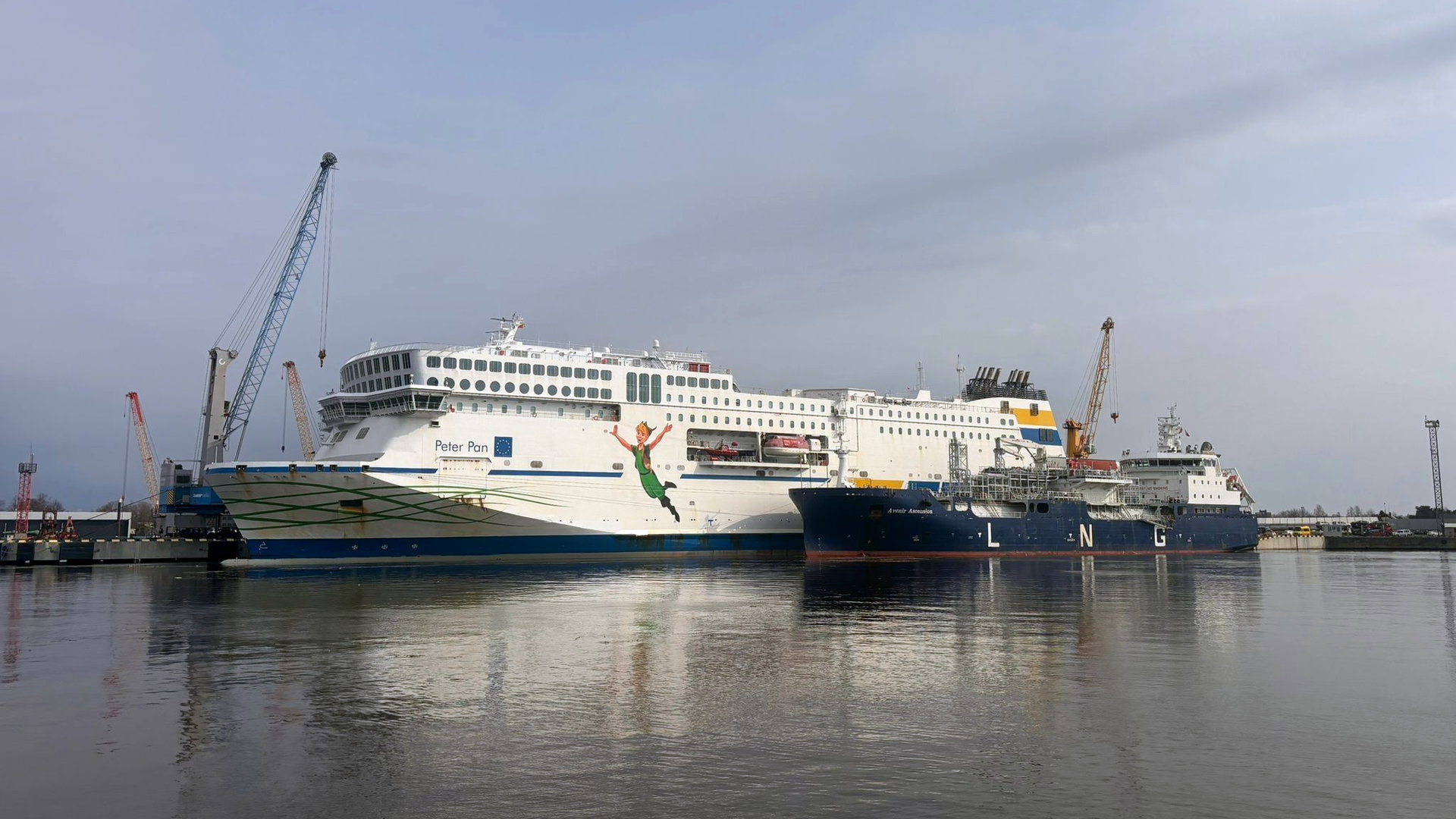 Lithuania's first ship-to-ship ferry bunkering