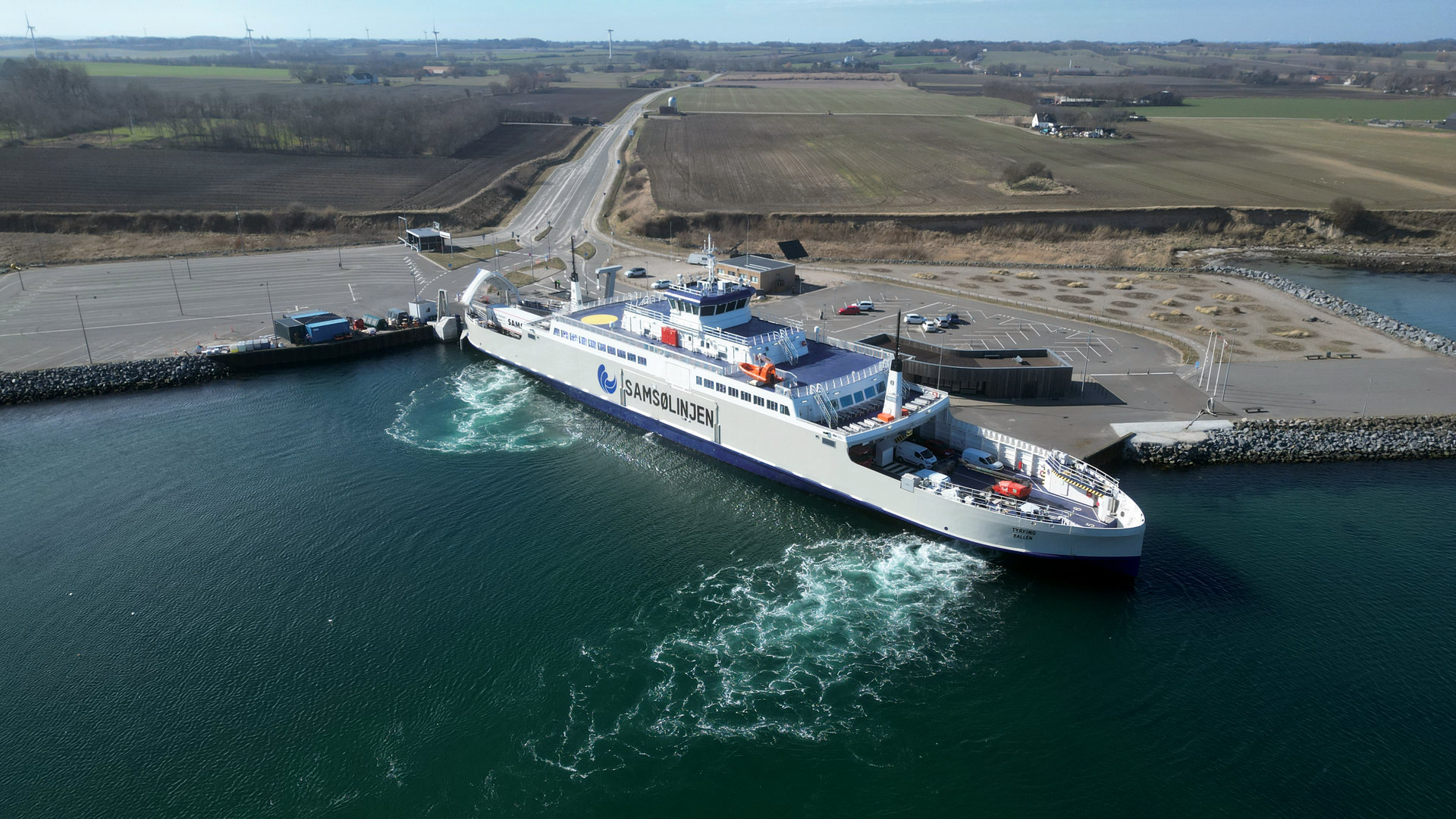 Molslinjen invests in quayside battery storage